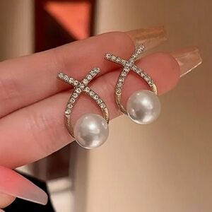 Gold Rhinestone Pearl Earrings